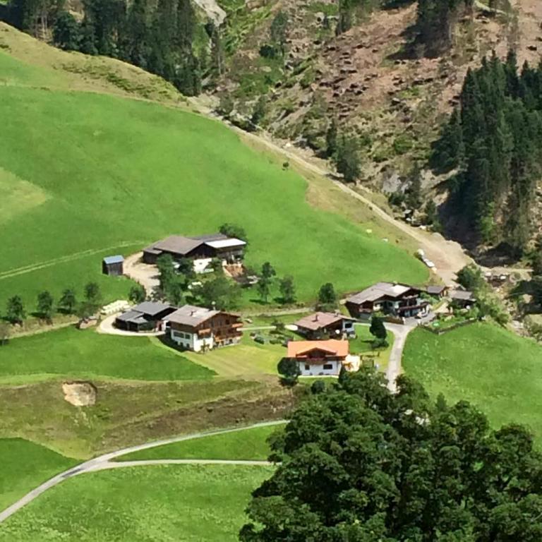 Biobergbauernhof Brandenau Lägenhet Taxenbach Exteriör bild